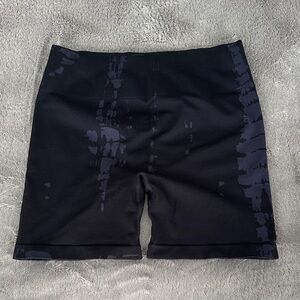 Serpent print Aurola Workout Butt Scrunch Shorts